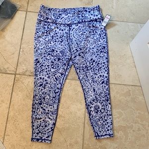 NWT Women’s XL Crown & Ivy leggings